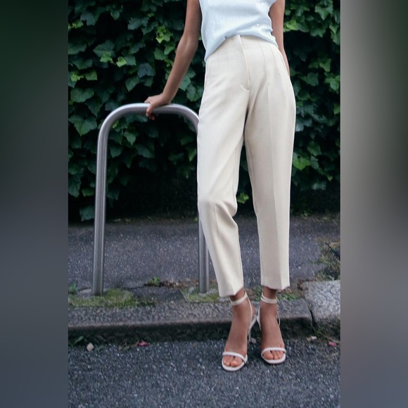 Zara Pants with a High Waist - Picture 11 of 11
